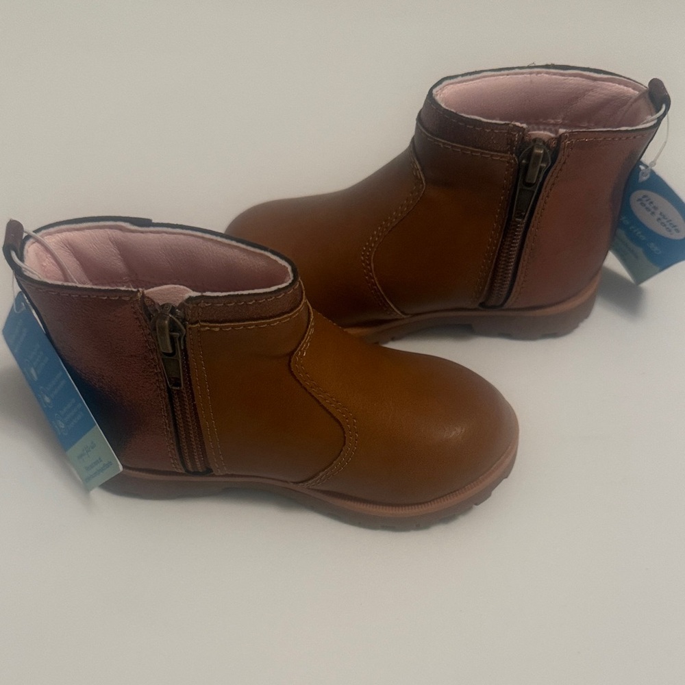 NWT- Stride Rite Brown Kids Boots with ZipperSize toddler 6M